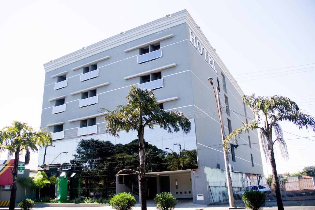 Bombonato Hotel - Facil Acesso Ao Aeroporto E Parque De Exposicoes Abcz Убераба Екстериор снимка